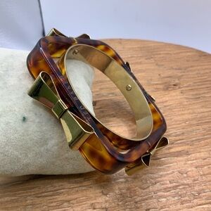 Ted Baker London Charry Tortoise Shell Acrylic Gold Tone Bow Square Bangle